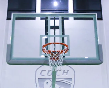 tablero de basquetbol de vidrio